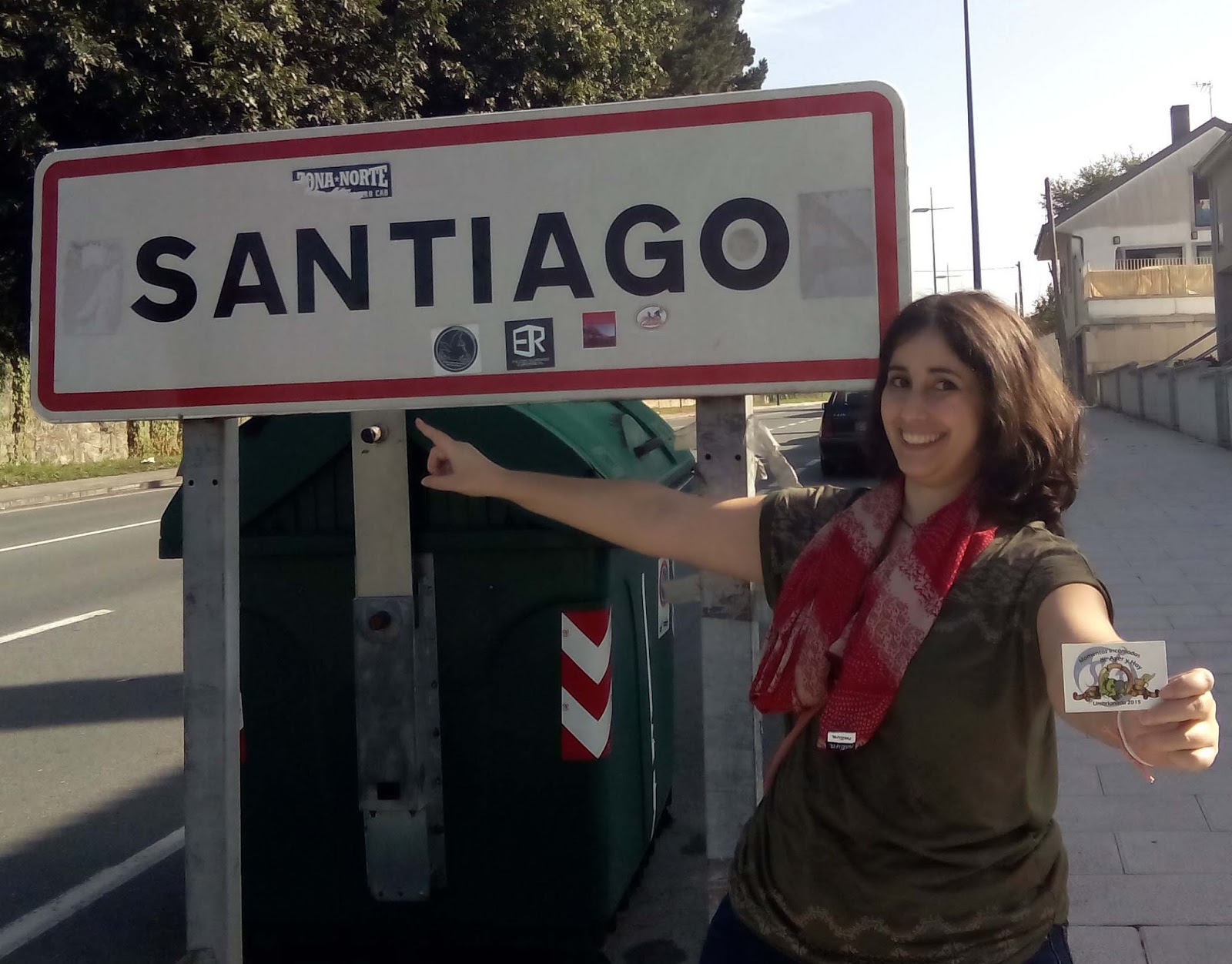 6 - Junto al cartel indicador situado a la entrada de una localidad que haya sido sede de una quedada umbriana nacional, esta prueba se puede repetir.