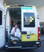 18 Dentro de una ambulancia (da igual de conductor, o en la camilla de detrás).
