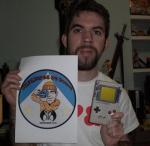 018_Con una consola Nintendo Gameboy original