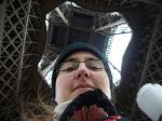 Kal bajo la torre Eiffel