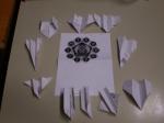 9.- Hacer 10 aviones de papel diferentes. Da igual que vuelen. Pero deben ser en 3D es decir papiroflexia.