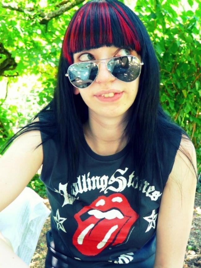 LiNaY Se vuelve Rokera!!