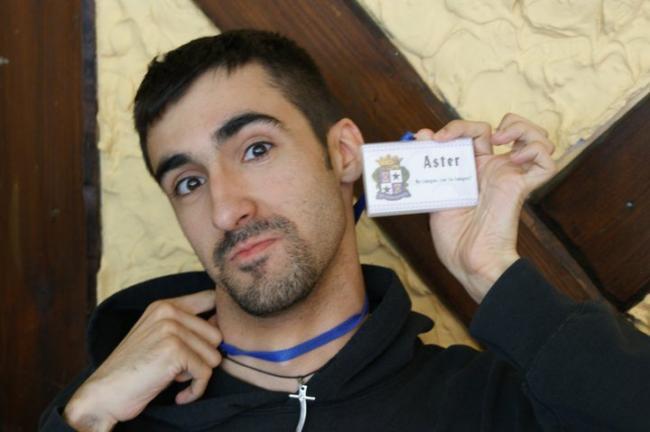 .: Foto policial - Aster :.