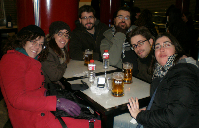 KDD Valencia 11-02-2012 Cenando, los que quedaban xD