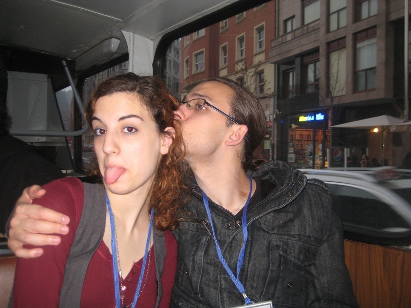 [Sábado] Parejita en el bus