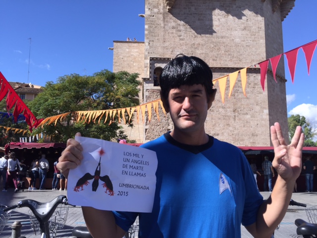  35. En una feria/evento medieval, disfrazado/a de Spock. -Versión 2.0-