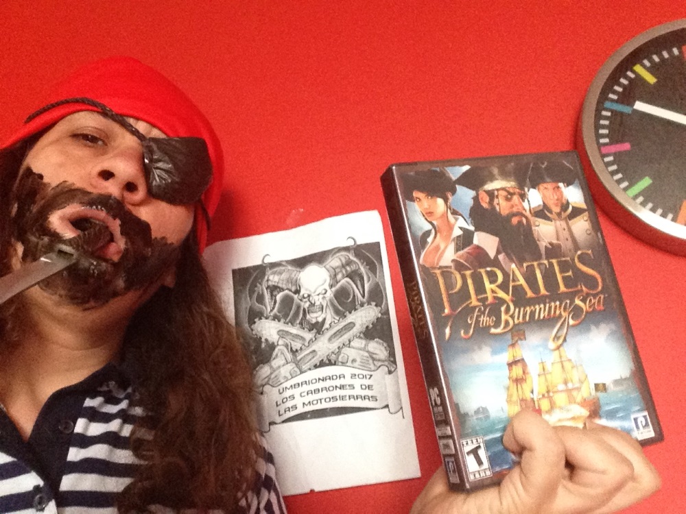 51. Con un juego de piratas, disfrazado de pirata. +1 al equipo que presenta mas fotos con diferentes participantes y juegos.