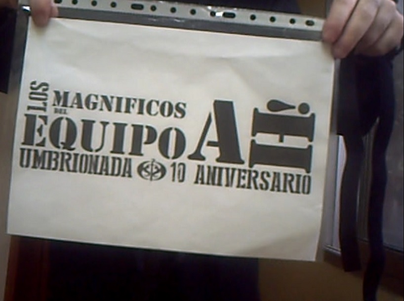 4. Haciendo una vídeo presentación como superhéroe, al estilo de Mistery Men (Hombres misteriosos). +1 si se repite al menos tres veces más con partic