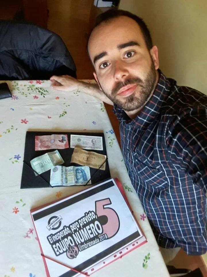 57. Con 5 billetes de países diferentes, que muestren valores que incluyan como mínimo tres ceros.