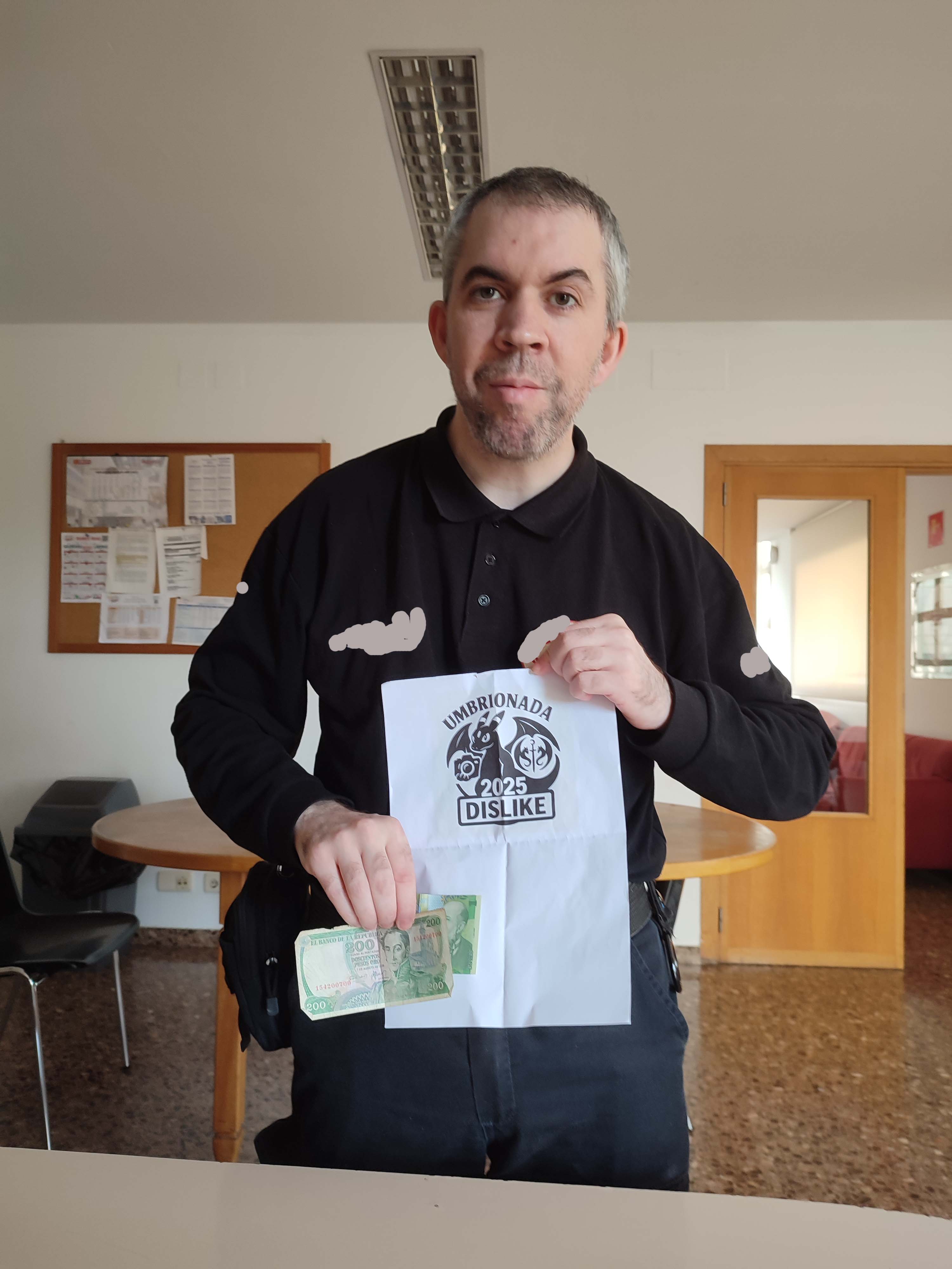 Prueba 03_Con un billete que no esté en servicio emitido por una casa de moneda oficial.