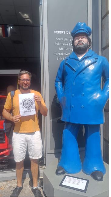 76 - En el museo Bud Spencer de Berlín.