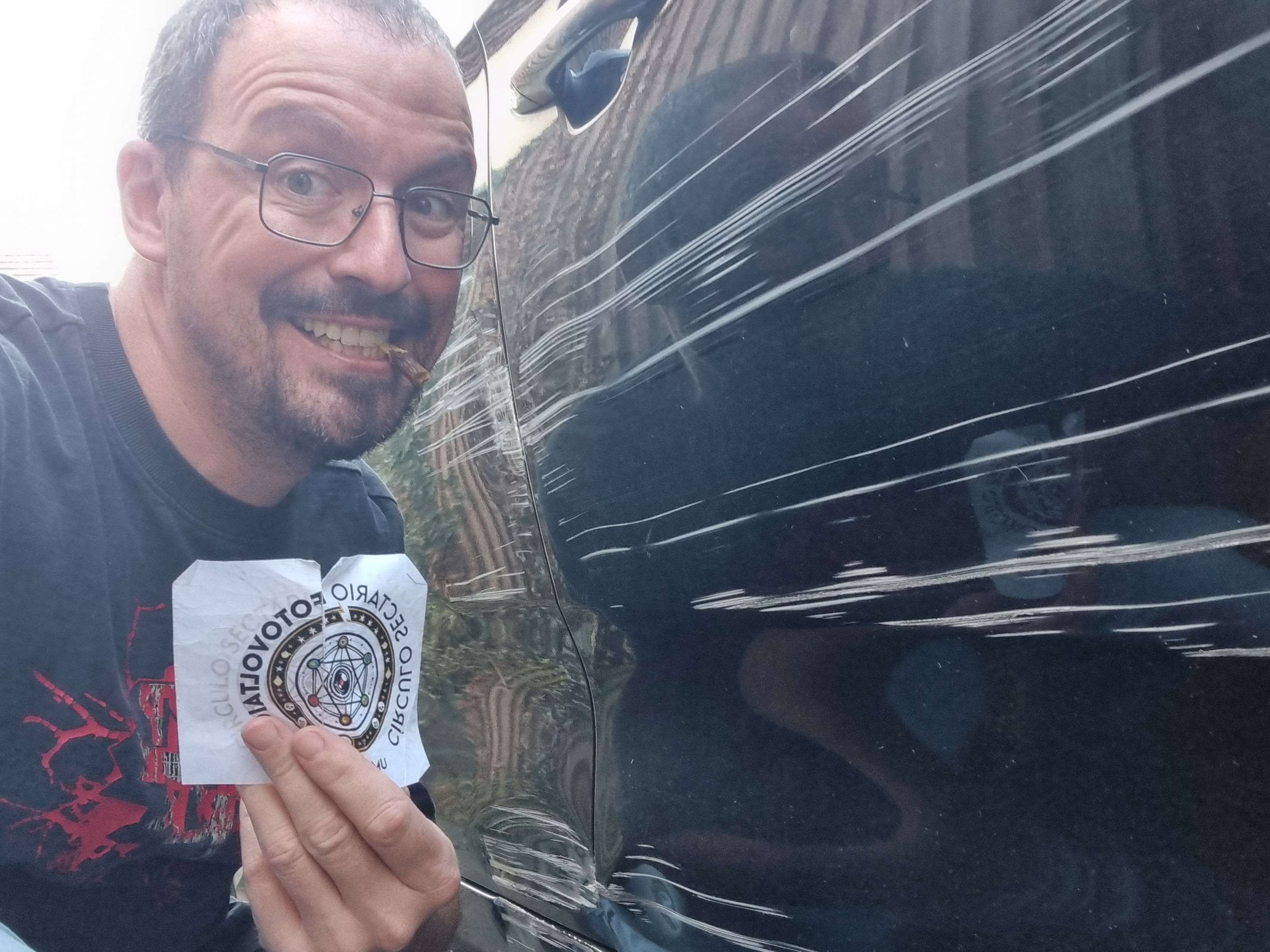 Prueba flash 4: prueba de futura Umbrionada (Junto a un coche con la carrocería bien arañada)