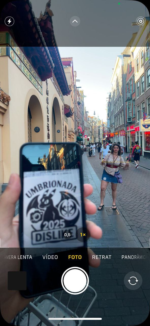 48 En un barrio chino de una ciudad de fuera de china.