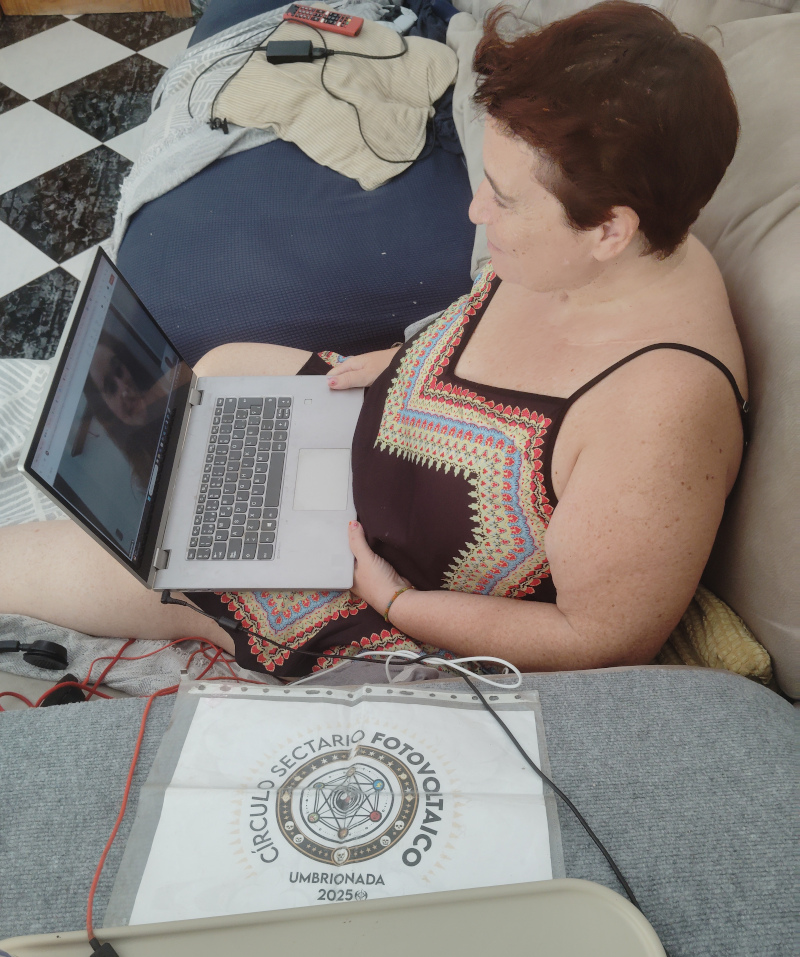 69 - Participando en un casting de un concurso de TV +3 si te cogen y sales en el programa.