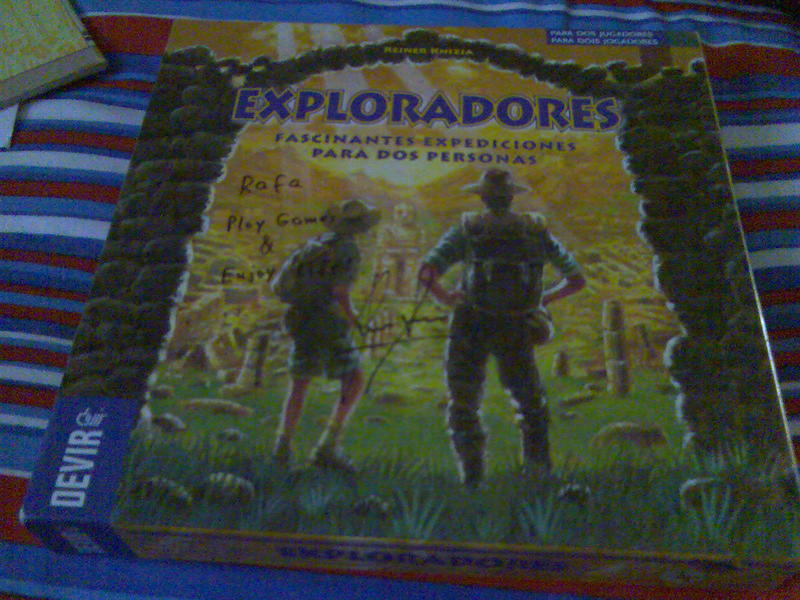 Exploradores firmado por su autor