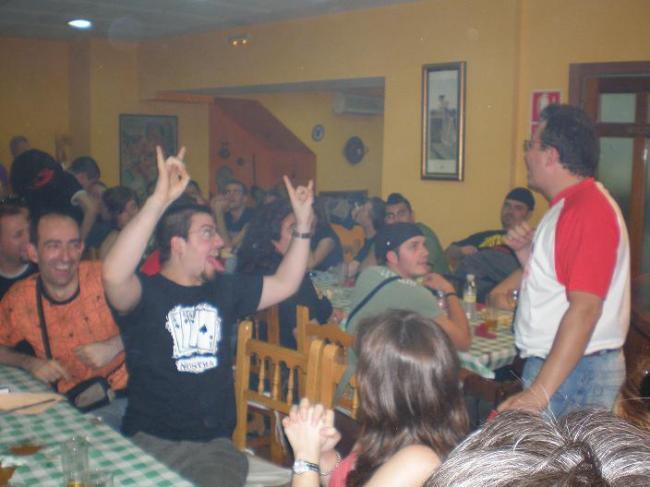 Todos querían que el gato hablase