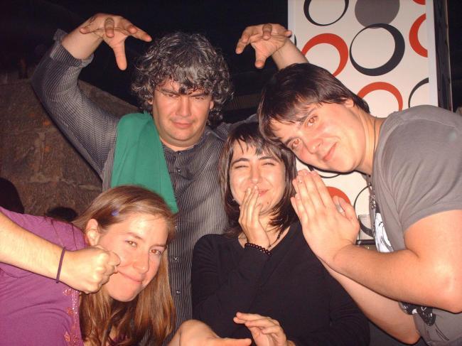 los 4 de siempre de juerga