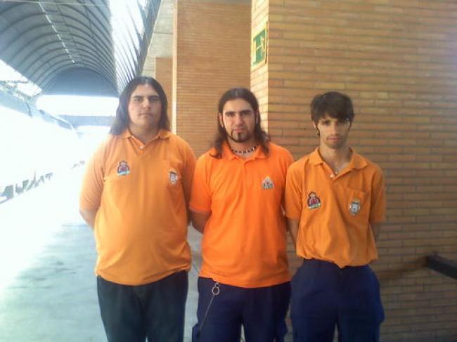 Anul, Wë, Akira, Chicos Proteccion Civil.