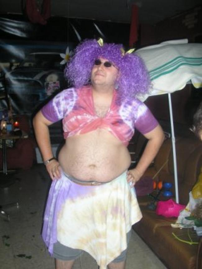 Morapio es... bueno, se supone que es... debería de ser algo así como un hippie