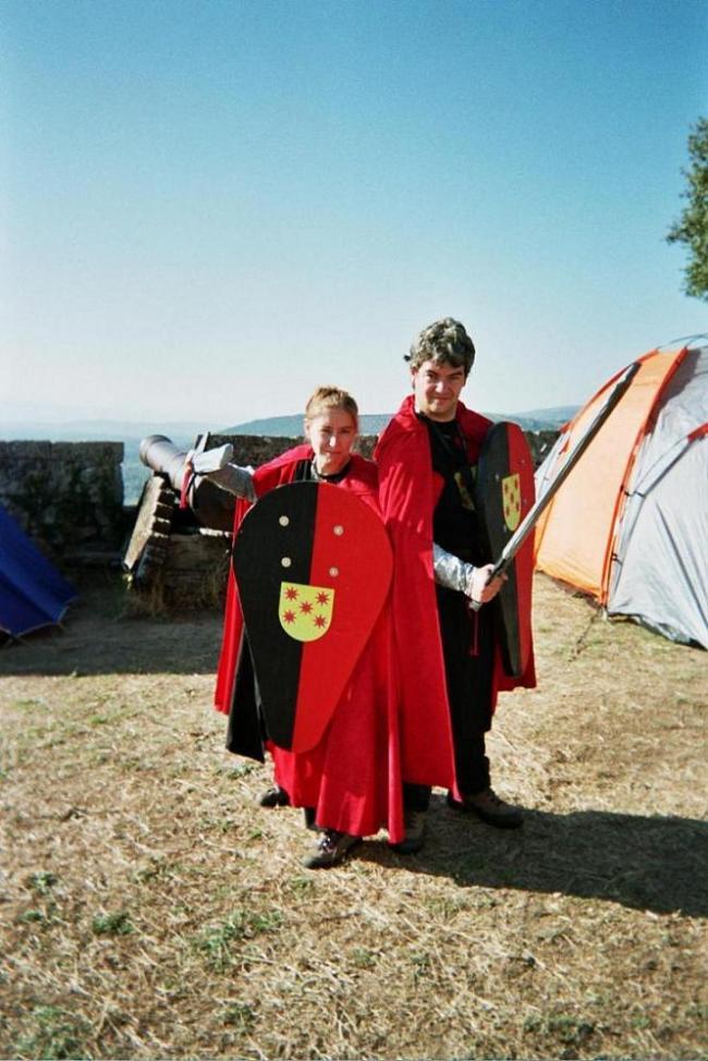 Mariachi y Belethia formando
