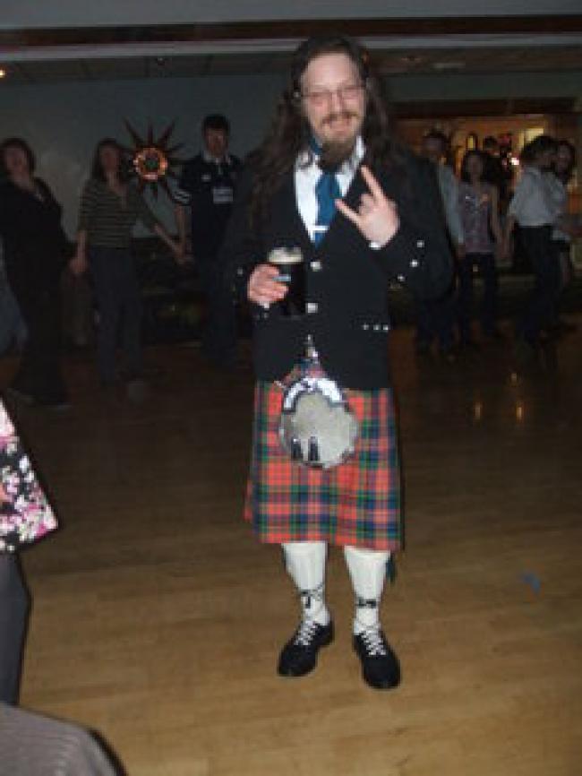 Jhosef-Crow en la fiesta...perfect Scottish