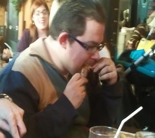 XII KDD Valenciana. Vix se encuentra ocupado o fuera de cobertura en este momento, por favor intentelo mas tarde. xD
