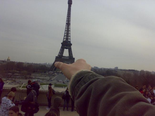 recolocando la Torre Eiffel