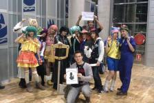 2. Junto a 10 cosplays distintos