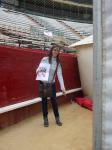 66. En la arena de una plaza de toros(de una plaza de toros fija, no una portátil o desmontable).