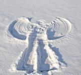 12. [VÍDEO] Haciendo ángeles de nieve en el suelo. MIDAYH