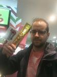 06. Con una tableta de chocolate TOBLERONE. El equipo que consiga la tableta más grande +1 punto. (360 g)