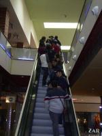 Umbrianos invadiendo el centro comercial