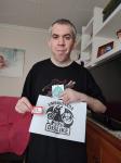 013 Con un boleto de Ichiban Kuji de una tienda japonesa.