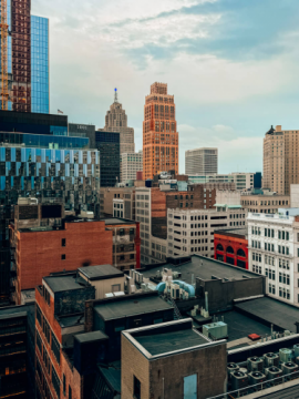 Corrupción en Detroit (+18)