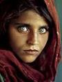 Sharbat Gula (Niña de Ojos Verdes)